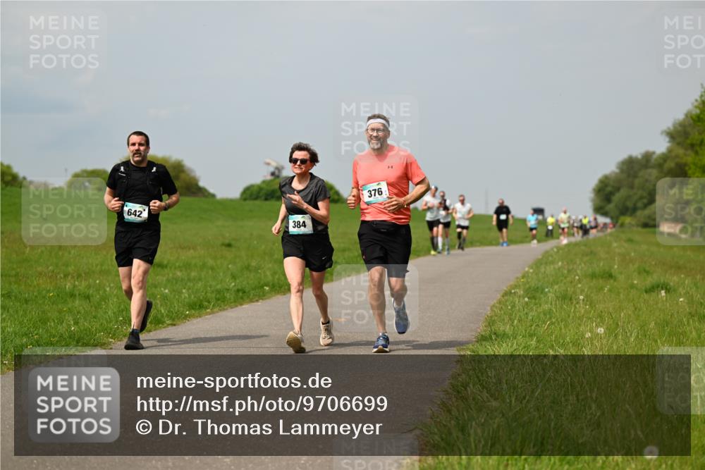10.05.2026 - 8. Wedeler Halbmarathon Dr. Thomas Lammeyer http://msf.ph/oto/9706699 10.05.2026 11:58:13 Laufen 642, 384, 376 meine-sportfotos.de