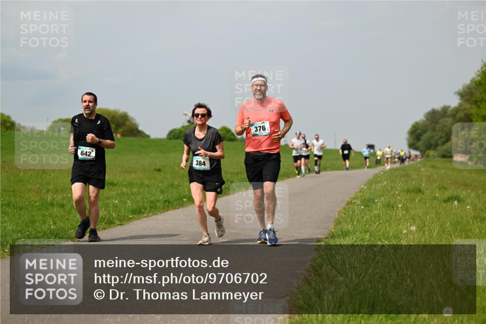 10.05.2026 - 8. Wedeler Halbmarathon Dr. Thomas Lammeyer http://msf.ph/oto/9706702 10.05.2026 11:58:13 Laufen 642, 384, 376 meine-sportfotos.de