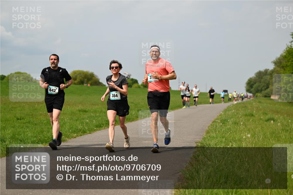 10.05.2026 - 8. Wedeler Halbmarathon Dr. Thomas Lammeyer http://msf.ph/oto/9706709 10.05.2026 11:58:14 Laufen 642, 384 meine-sportfotos.de