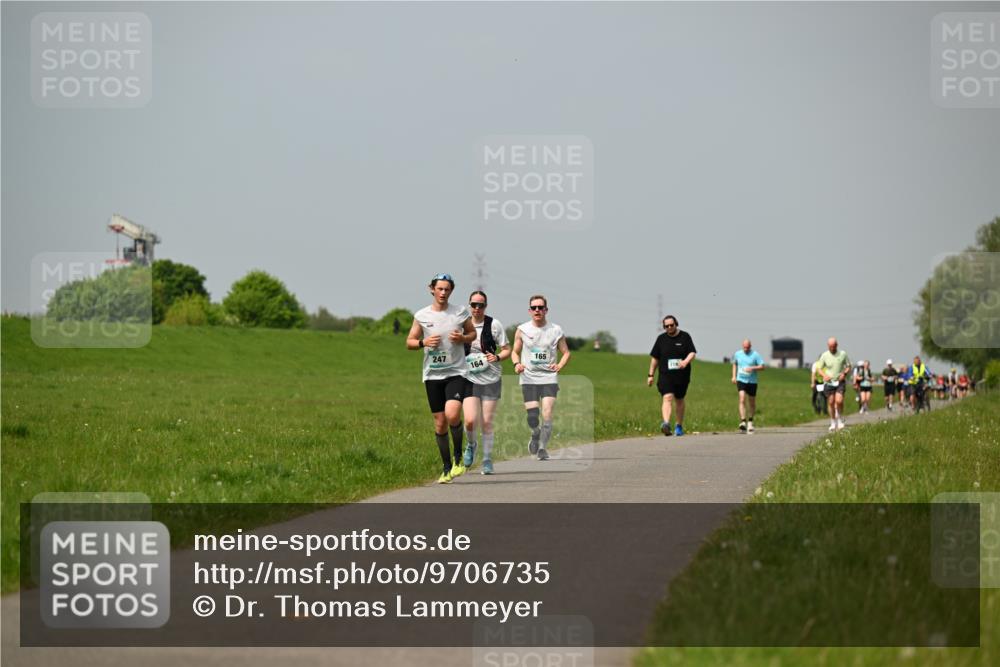 10.05.2026 - 8. Wedeler Halbmarathon Dr. Thomas Lammeyer http://msf.ph/oto/9706735 10.05.2026 11:58:16 Laufen 247, 164, 165 meine-sportfotos.de
