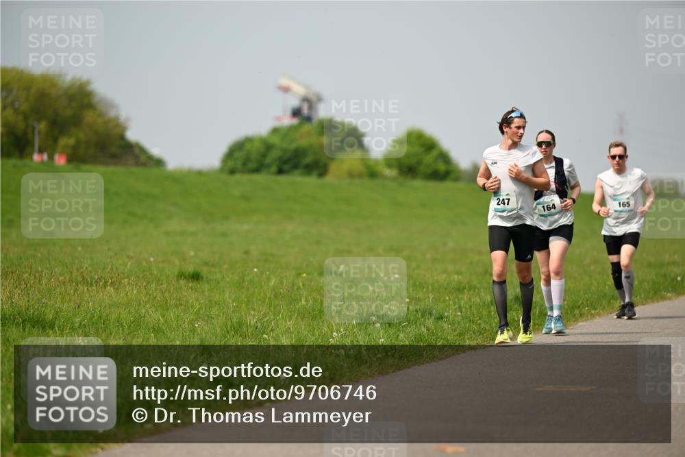 10.05.2026 - 8. Wedeler Halbmarathon Dr. Thomas Lammeyer http://msf.ph/oto/9706746 10.05.2026 11:58:18 Laufen 247, 164, 165 meine-sportfotos.de