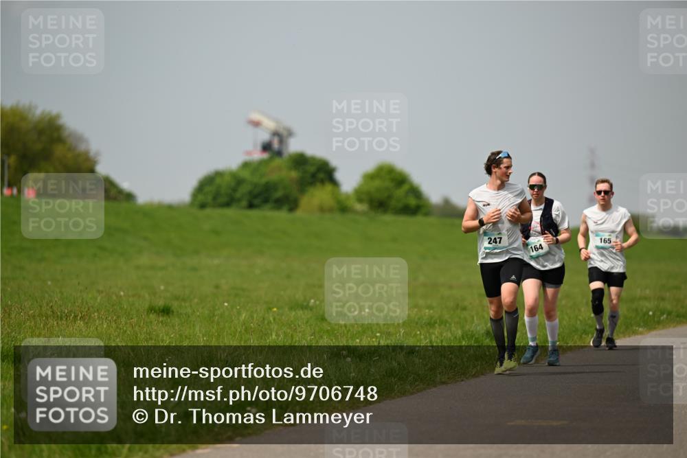 10.05.2026 - 8. Wedeler Halbmarathon Dr. Thomas Lammeyer http://msf.ph/oto/9706748 10.05.2026 11:58:18 Laufen 247, 164, 165 meine-sportfotos.de