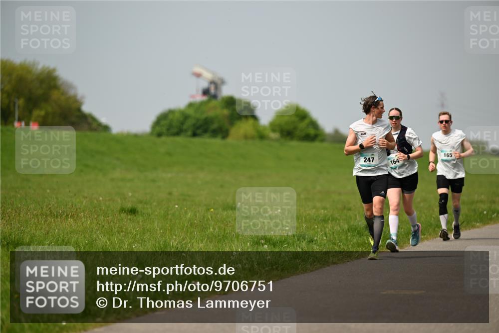 10.05.2026 - 8. Wedeler Halbmarathon Dr. Thomas Lammeyer http://msf.ph/oto/9706751 10.05.2026 11:58:18 Laufen 247, 164, 165 meine-sportfotos.de
