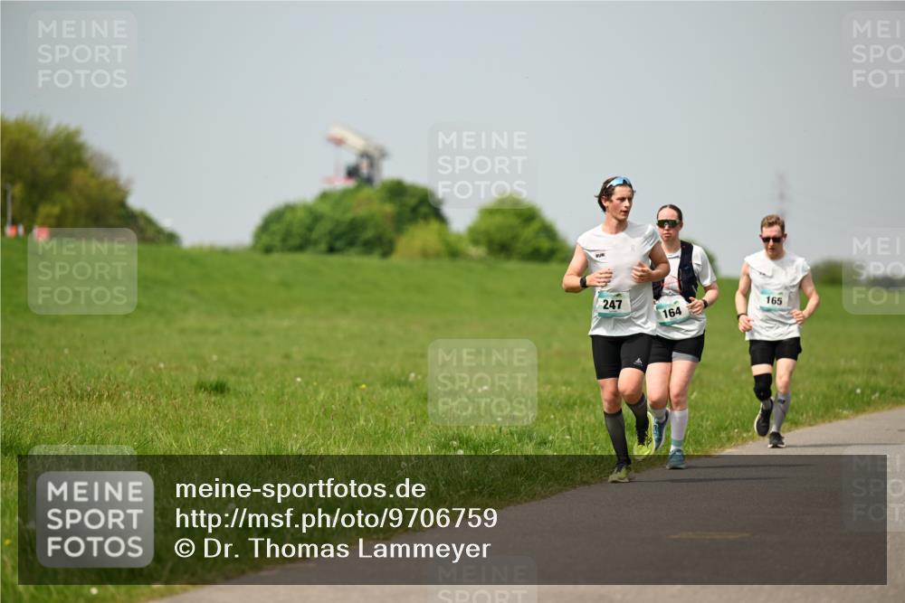 10.05.2026 - 8. Wedeler Halbmarathon Dr. Thomas Lammeyer http://msf.ph/oto/9706759 10.05.2026 11:58:18 Laufen 247, 164, 165 meine-sportfotos.de