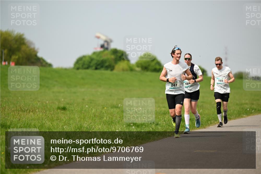 10.05.2026 - 8. Wedeler Halbmarathon Dr. Thomas Lammeyer http://msf.ph/oto/9706769 10.05.2026 11:58:18 Laufen 247, 164, 165 meine-sportfotos.de