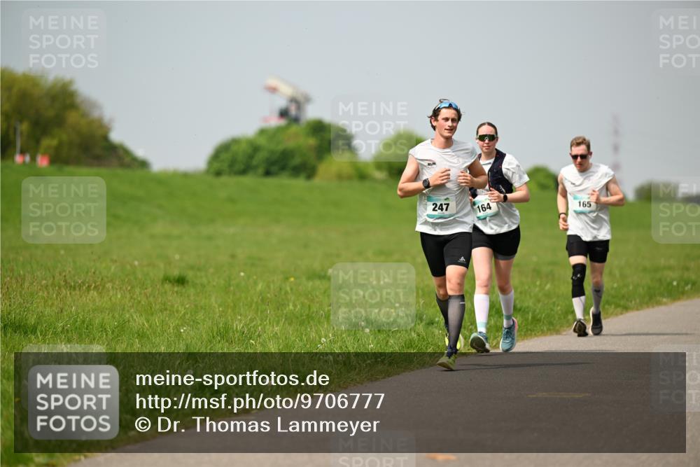 10.05.2026 - 8. Wedeler Halbmarathon Dr. Thomas Lammeyer http://msf.ph/oto/9706777 10.05.2026 11:58:19 Laufen 247, 164, 165 meine-sportfotos.de