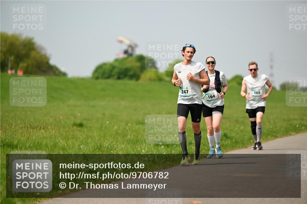 10.05.2026 - 8. Wedeler Halbmarathon Dr. Thomas Lammeyer http://msf.ph/oto/9706782 10.05.2026 11:58:19 Laufen 247, 164, 165 meine-sportfotos.de