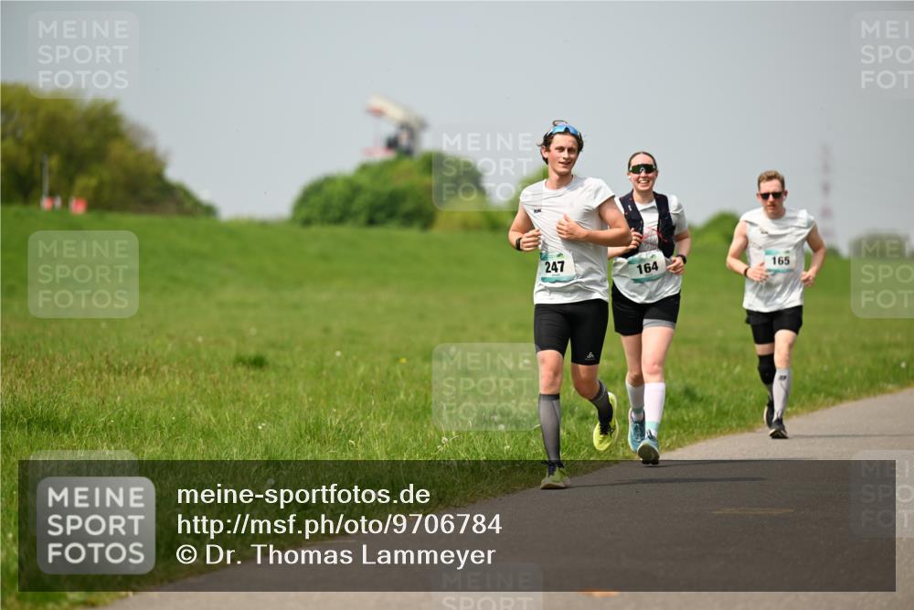 10.05.2026 - 8. Wedeler Halbmarathon Dr. Thomas Lammeyer http://msf.ph/oto/9706784 10.05.2026 11:58:20 Laufen 247, 164, 165 meine-sportfotos.de