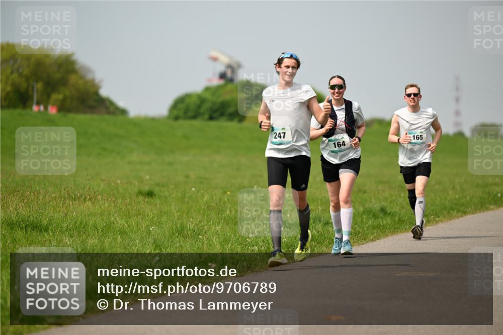 10.05.2026 - 8. Wedeler Halbmarathon Dr. Thomas Lammeyer http://msf.ph/oto/9706789 10.05.2026 11:58:20 Laufen 247, 164, 165 meine-sportfotos.de