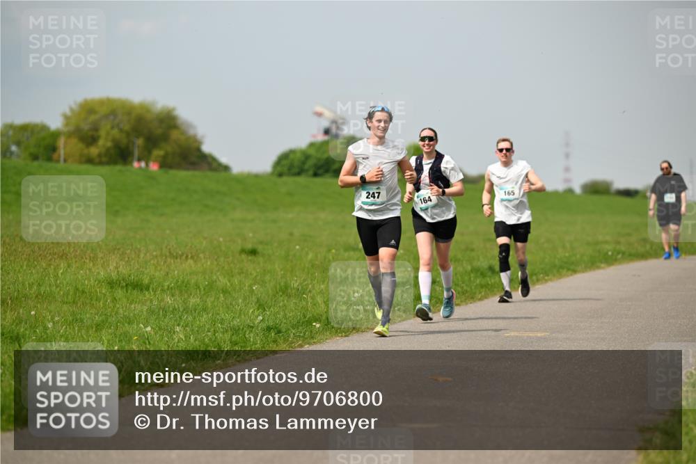 10.05.2026 - 8. Wedeler Halbmarathon Dr. Thomas Lammeyer http://msf.ph/oto/9706800 10.05.2026 11:58:21 Laufen 247, 164, 165 meine-sportfotos.de