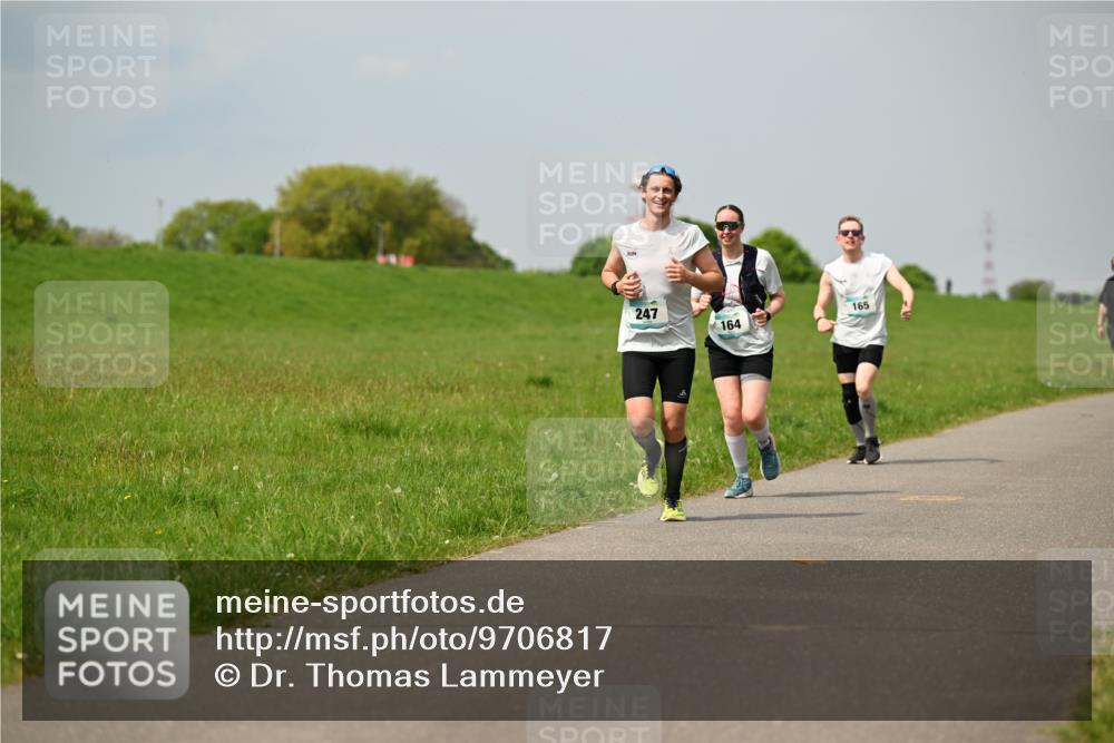 10.05.2026 - 8. Wedeler Halbmarathon Dr. Thomas Lammeyer http://msf.ph/oto/9706817 10.05.2026 11:58:22 Laufen 247, 164, 165 meine-sportfotos.de