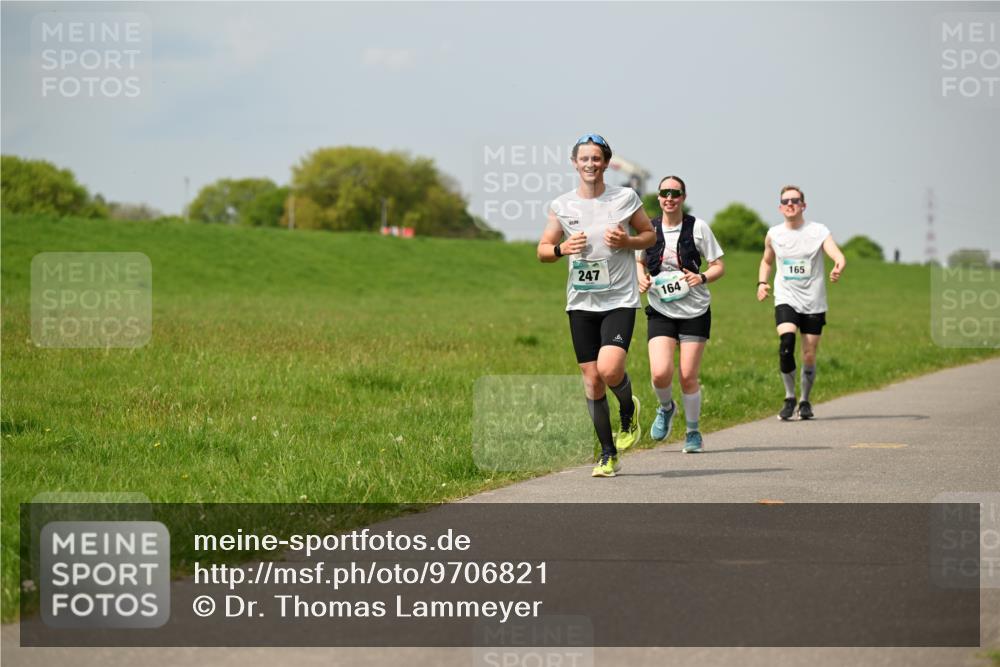 10.05.2026 - 8. Wedeler Halbmarathon Dr. Thomas Lammeyer http://msf.ph/oto/9706821 10.05.2026 11:58:22 Laufen 247, 164, 165 meine-sportfotos.de
