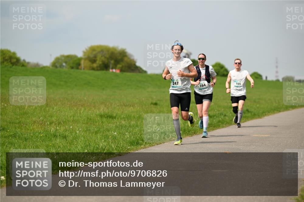 10.05.2026 - 8. Wedeler Halbmarathon Dr. Thomas Lammeyer http://msf.ph/oto/9706826 10.05.2026 11:58:22 Laufen 247, 164, 165 meine-sportfotos.de