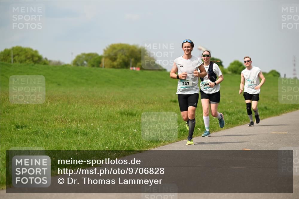 10.05.2026 - 8. Wedeler Halbmarathon Dr. Thomas Lammeyer http://msf.ph/oto/9706828 10.05.2026 11:58:22 Laufen 247, 164, 165 meine-sportfotos.de