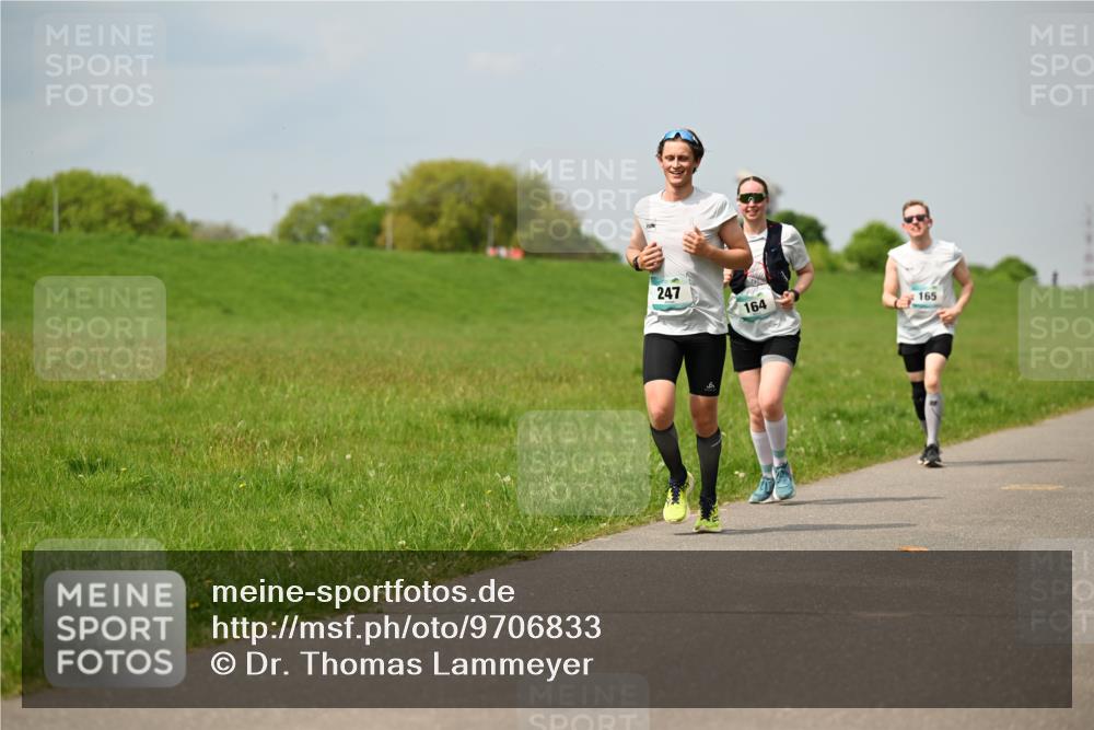10.05.2026 - 8. Wedeler Halbmarathon Dr. Thomas Lammeyer http://msf.ph/oto/9706833 10.05.2026 11:58:22 Laufen 247, 164, 165 meine-sportfotos.de