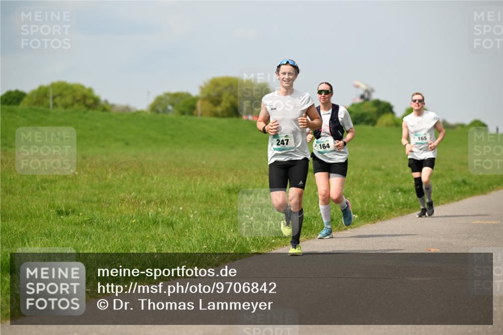 10.05.2026 - 8. Wedeler Halbmarathon Dr. Thomas Lammeyer http://msf.ph/oto/9706842 10.05.2026 11:58:23 Laufen 247, 164, 165 meine-sportfotos.de
