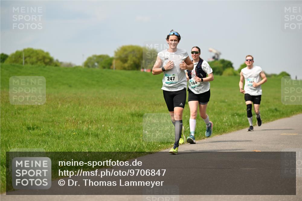 10.05.2026 - 8. Wedeler Halbmarathon Dr. Thomas Lammeyer http://msf.ph/oto/9706847 10.05.2026 11:58:23 Laufen 247, 164, 165 meine-sportfotos.de