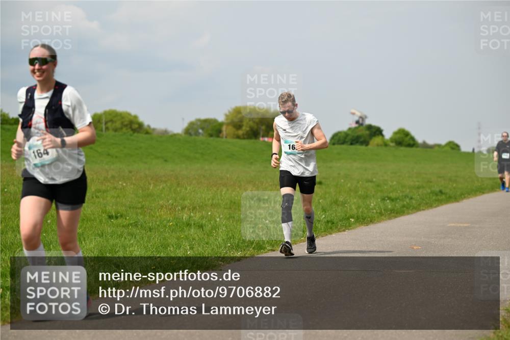 10.05.2026 - 8. Wedeler Halbmarathon Dr. Thomas Lammeyer http://msf.ph/oto/9706882 10.05.2026 11:58:26 Laufen 164 meine-sportfotos.de