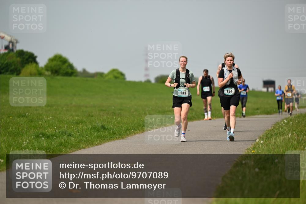 10.05.2026 - 8. Wedeler Halbmarathon Dr. Thomas Lammeyer http://msf.ph/oto/9707089 10.05.2026 11:58:53 Laufen 134, 133 meine-sportfotos.de