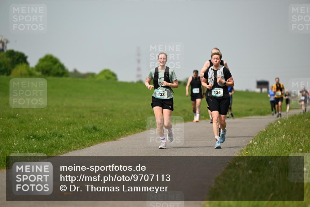 10.05.2026 - 8. Wedeler Halbmarathon Dr. Thomas Lammeyer http://msf.ph/oto/9707113 10.05.2026 11:58:54 Laufen 134, 133 meine-sportfotos.de