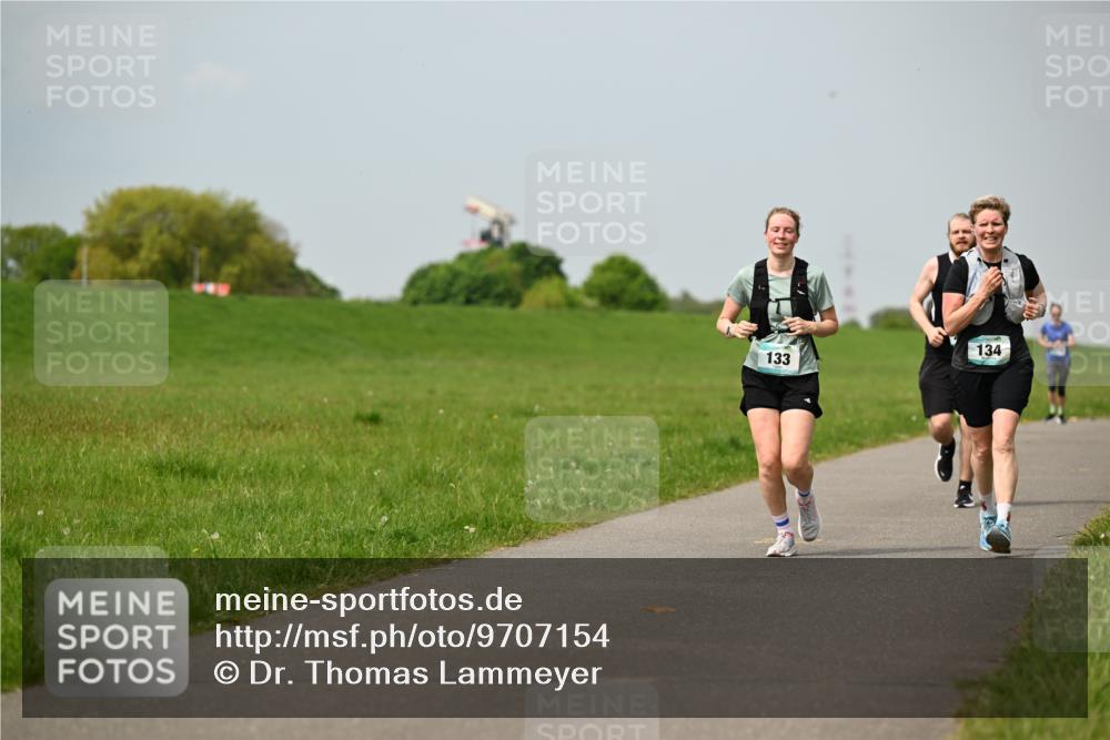 10.05.2026 - 8. Wedeler Halbmarathon Dr. Thomas Lammeyer http://msf.ph/oto/9707154 10.05.2026 11:58:58 Laufen 134, 133 meine-sportfotos.de