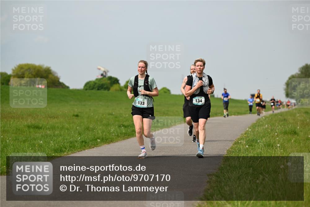 10.05.2026 - 8. Wedeler Halbmarathon Dr. Thomas Lammeyer http://msf.ph/oto/9707170 10.05.2026 11:58:59 Laufen 134, 133 meine-sportfotos.de