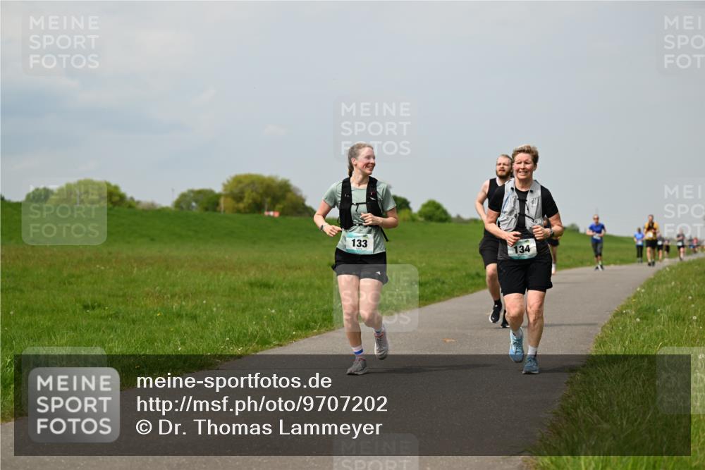 10.05.2026 - 8. Wedeler Halbmarathon Dr. Thomas Lammeyer http://msf.ph/oto/9707202 10.05.2026 11:59:01 Laufen 133, 134 meine-sportfotos.de