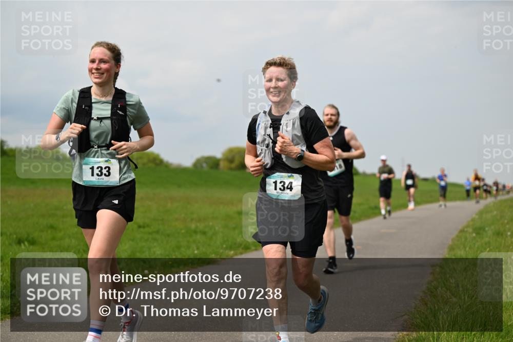 10.05.2026 - 8. Wedeler Halbmarathon Dr. Thomas Lammeyer http://msf.ph/oto/9707238 10.05.2026 11:59:03 Laufen 133, 134 meine-sportfotos.de