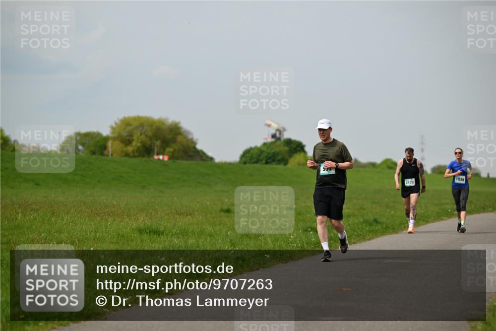 10.05.2026 - 8. Wedeler Halbmarathon Dr. Thomas Lammeyer http://msf.ph/oto/9707263 10.05.2026 11:59:06 Laufen 503, 2173, 1039 meine-sportfotos.de