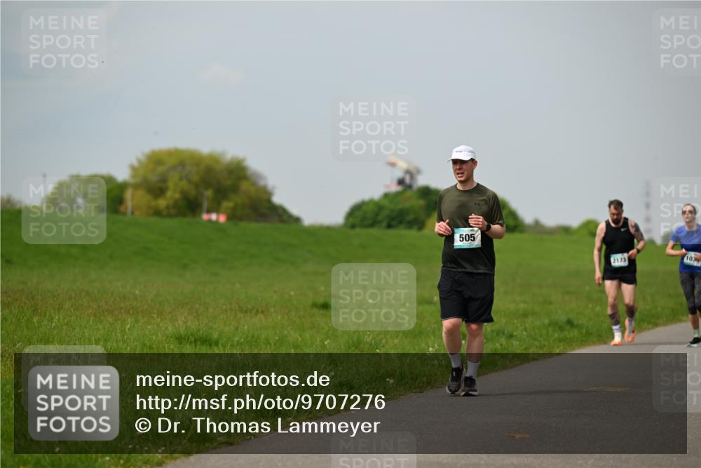 10.05.2026 - 8. Wedeler Halbmarathon Dr. Thomas Lammeyer http://msf.ph/oto/9707276 10.05.2026 11:59:07 Laufen 505, 2173, 103 meine-sportfotos.de