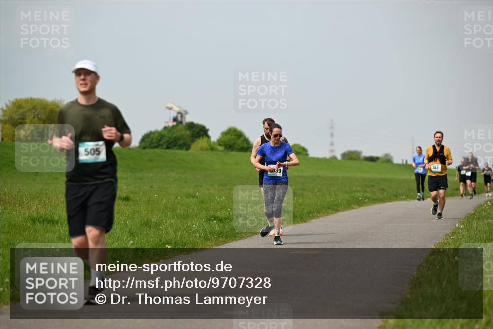 10.05.2026 - 8. Wedeler Halbmarathon Dr. Thomas Lammeyer http://msf.ph/oto/9707328 10.05.2026 11:59:10 Laufen 505, 783 meine-sportfotos.de
