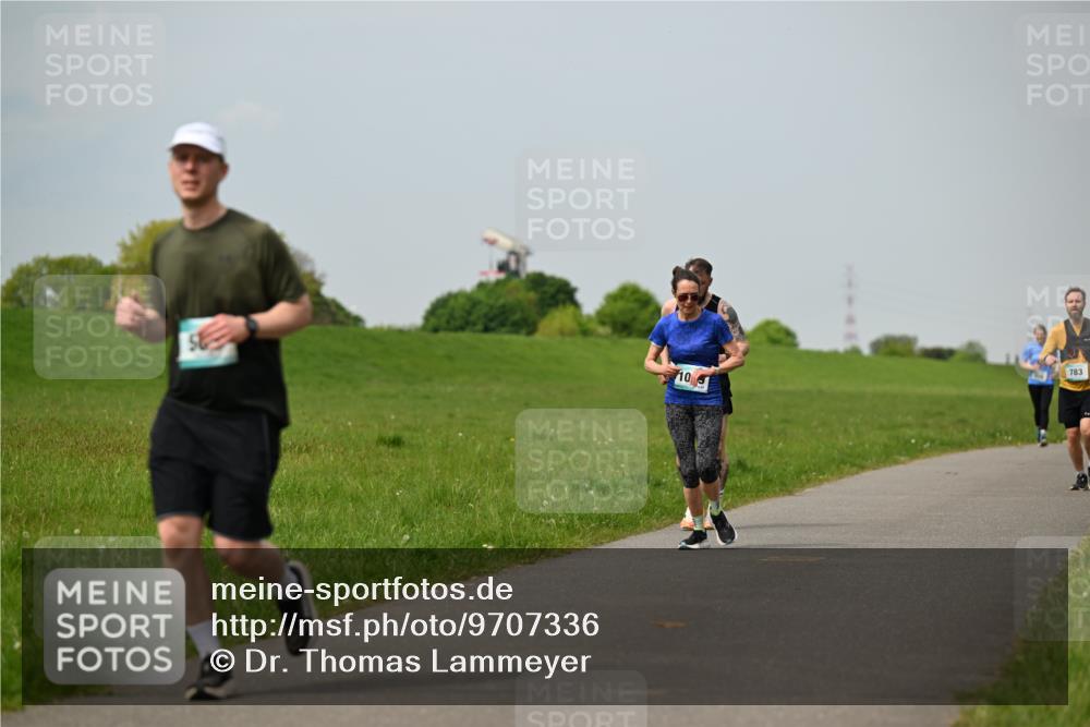 10.05.2026 - 8. Wedeler Halbmarathon Dr. Thomas Lammeyer http://msf.ph/oto/9707336 10.05.2026 11:59:10 Laufen 783 meine-sportfotos.de