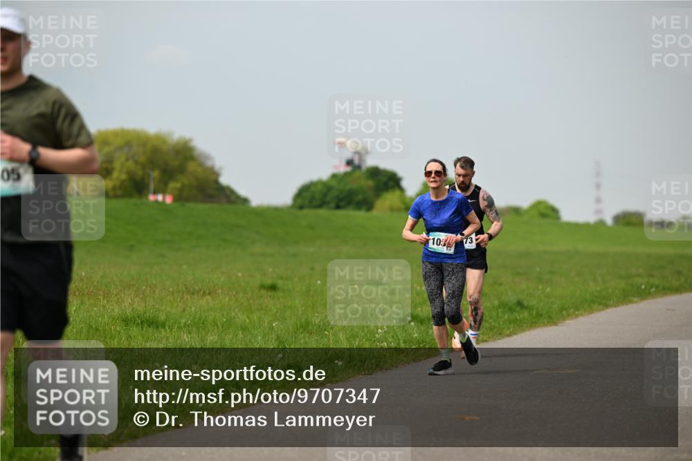 10.05.2026 - 8. Wedeler Halbmarathon Dr. Thomas Lammeyer http://msf.ph/oto/9707347 10.05.2026 11:59:11 Laufen 103 meine-sportfotos.de