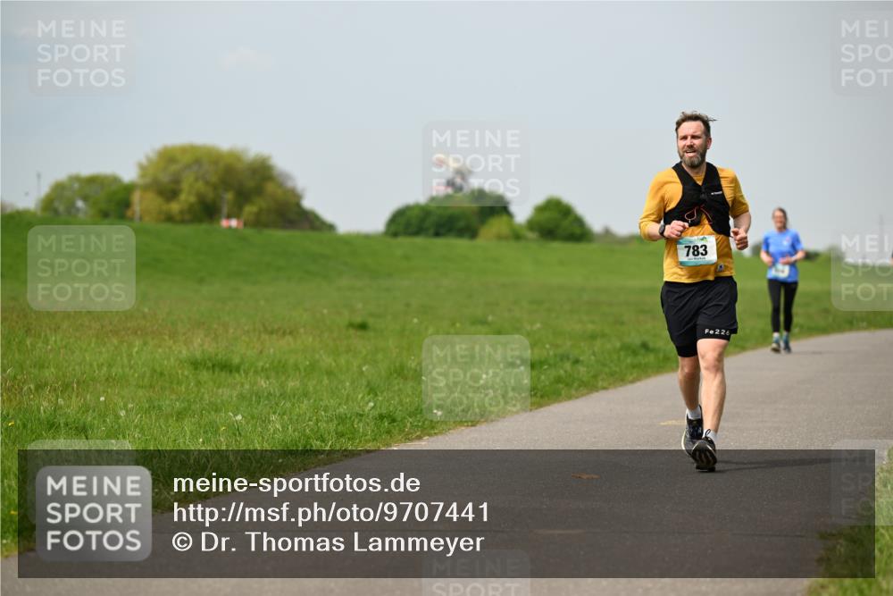 10.05.2026 - 8. Wedeler Halbmarathon Dr. Thomas Lammeyer http://msf.ph/oto/9707441 10.05.2026 11:59:18 Laufen 783, 226 meine-sportfotos.de