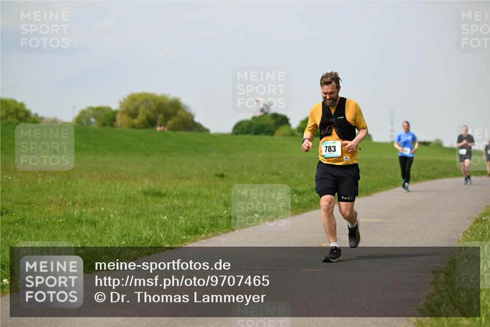 10.05.2026 - 8. Wedeler Halbmarathon Dr. Thomas Lammeyer http://msf.ph/oto/9707465 10.05.2026 11:59:19 Laufen 783, 220 meine-sportfotos.de