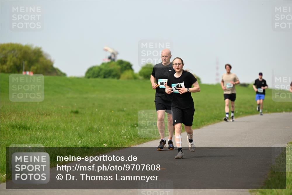 10.05.2026 - 8. Wedeler Halbmarathon Dr. Thomas Lammeyer http://msf.ph/oto/9707608 10.05.2026 11:59:39 Laufen  meine-sportfotos.de