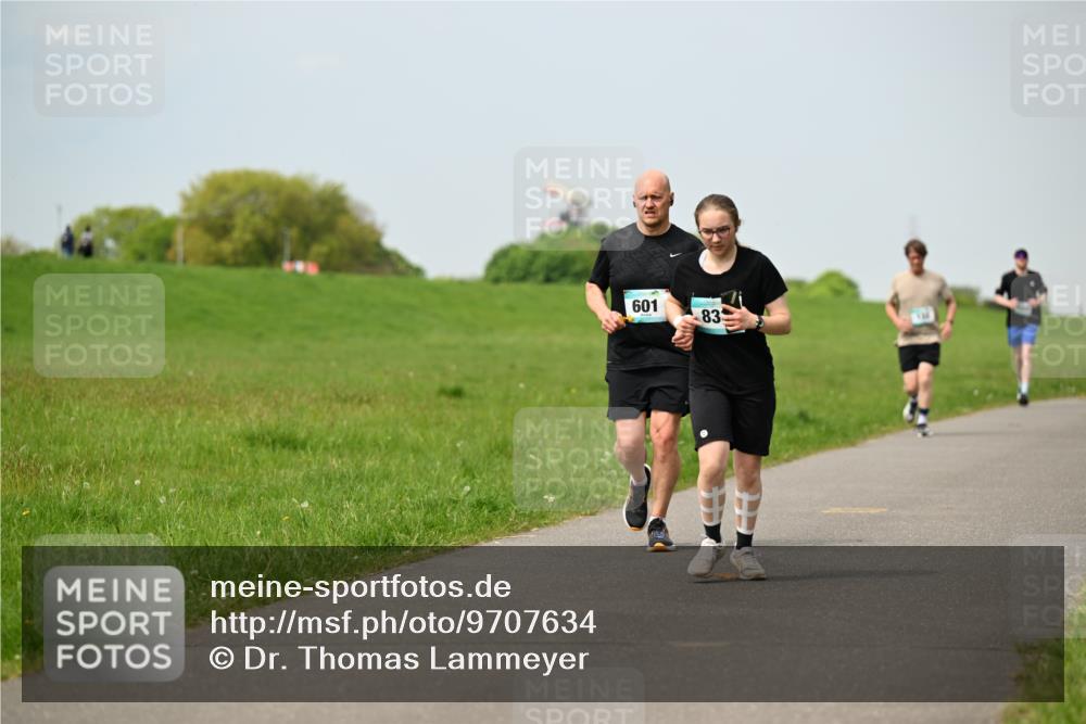 10.05.2026 - 8. Wedeler Halbmarathon Dr. Thomas Lammeyer http://msf.ph/oto/9707634 10.05.2026 11:59:40 Laufen 601, 835 meine-sportfotos.de