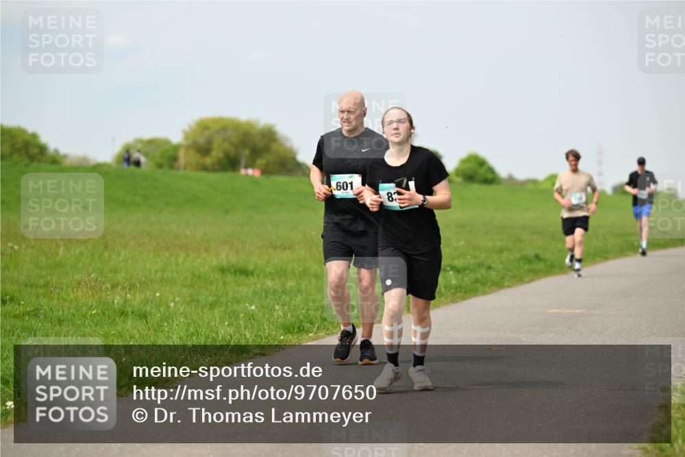 10.05.2026 - 8. Wedeler Halbmarathon Dr. Thomas Lammeyer http://msf.ph/oto/9707650 10.05.2026 11:59:42 Laufen 601 meine-sportfotos.de