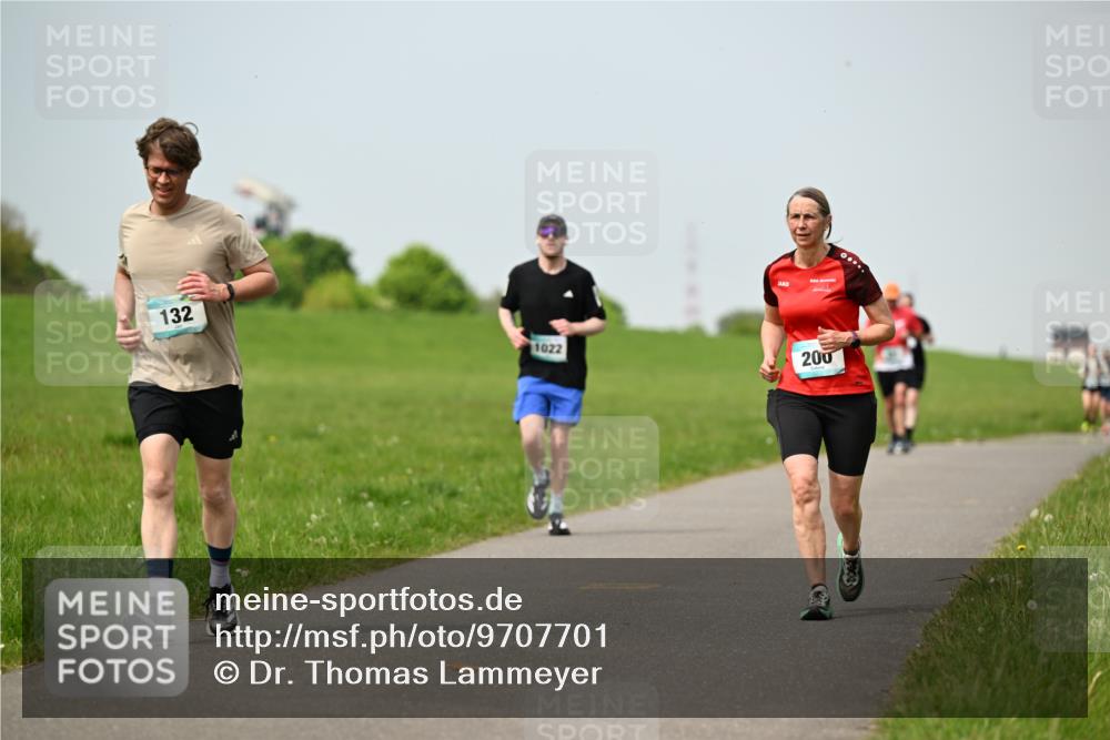 10.05.2026 - 8. Wedeler Halbmarathon Dr. Thomas Lammeyer http://msf.ph/oto/9707701 10.05.2026 11:59:47 Laufen 132, 1022, 200 meine-sportfotos.de