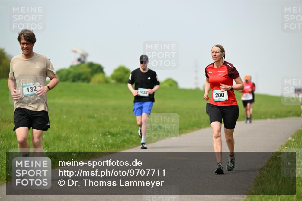 10.05.2026 - 8. Wedeler Halbmarathon Dr. Thomas Lammeyer http://msf.ph/oto/9707711 10.05.2026 11:59:48 Laufen 132, 1022, 200 meine-sportfotos.de