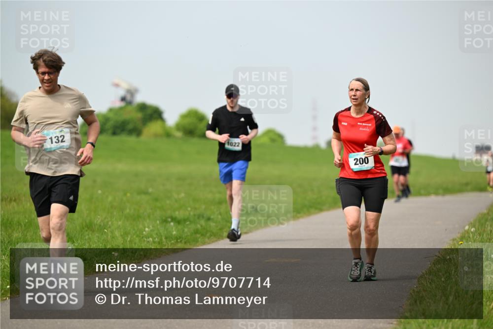 10.05.2026 - 8. Wedeler Halbmarathon Dr. Thomas Lammeyer http://msf.ph/oto/9707714 10.05.2026 11:59:48 Laufen 132, 1022, 200 meine-sportfotos.de