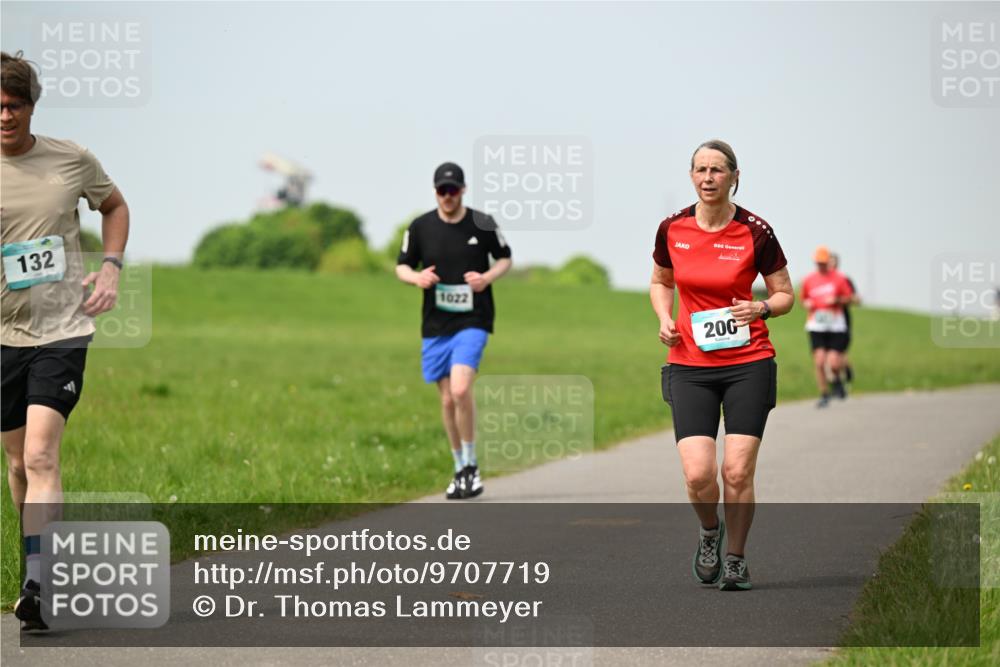 10.05.2026 - 8. Wedeler Halbmarathon Dr. Thomas Lammeyer http://msf.ph/oto/9707719 10.05.2026 11:59:49 Laufen 132, 1022, 200 meine-sportfotos.de