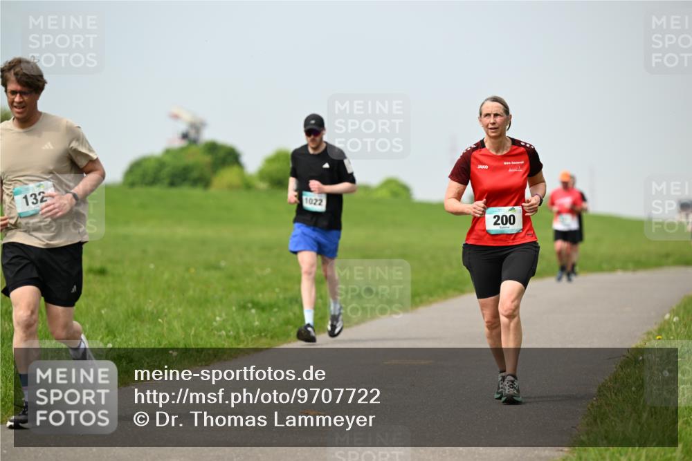 10.05.2026 - 8. Wedeler Halbmarathon Dr. Thomas Lammeyer http://msf.ph/oto/9707722 10.05.2026 11:59:48 Laufen 132, 1022, 200 meine-sportfotos.de