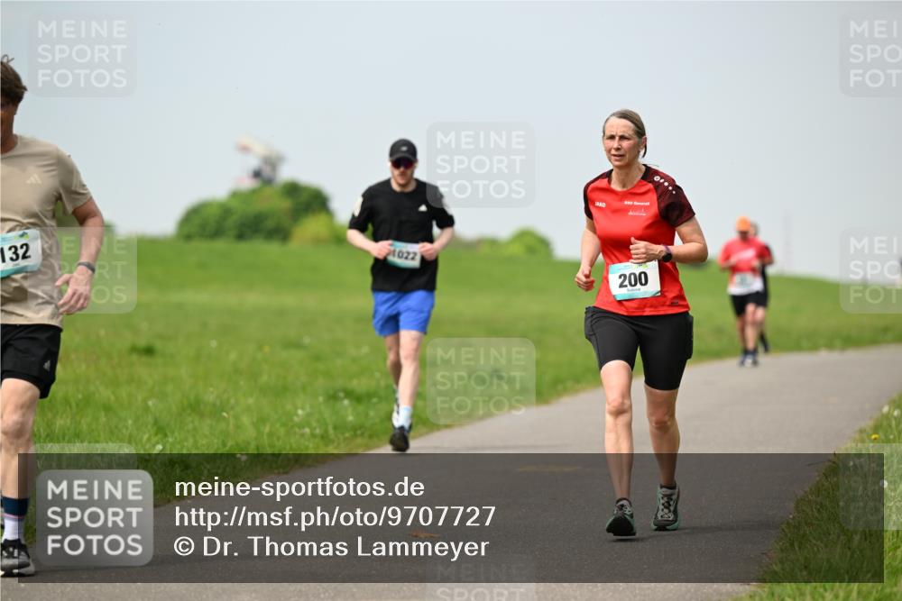 10.05.2026 - 8. Wedeler Halbmarathon Dr. Thomas Lammeyer http://msf.ph/oto/9707727 10.05.2026 11:59:49 Laufen 132, 1022, 200 meine-sportfotos.de