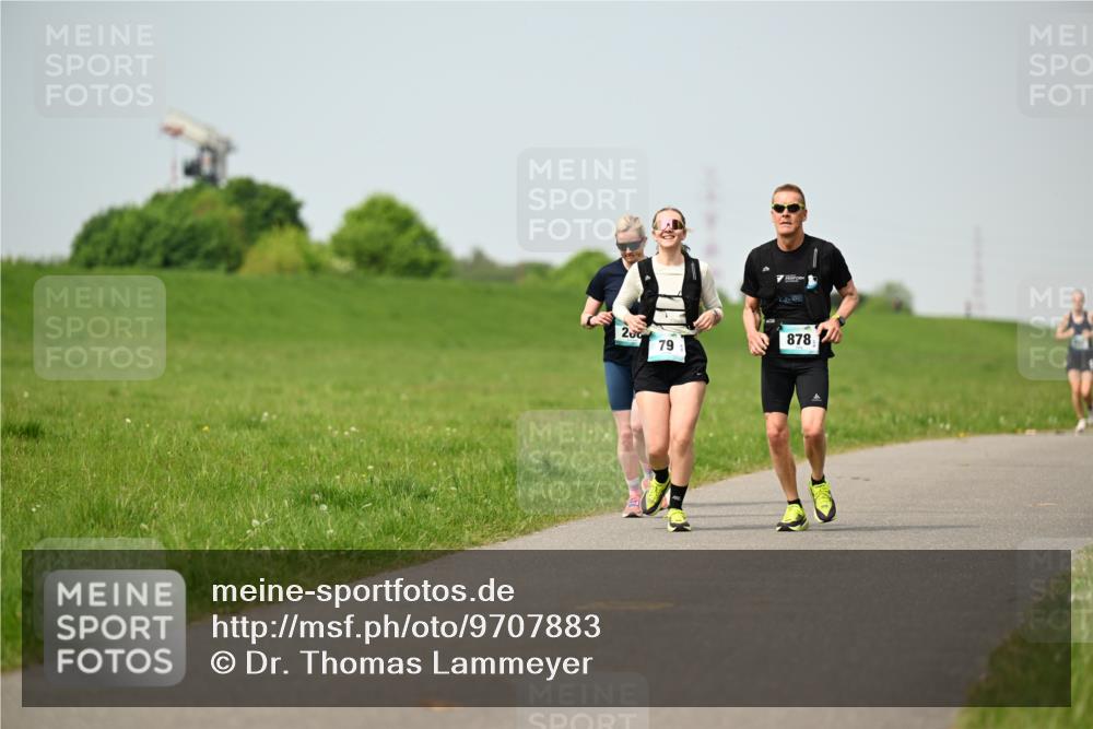 10.05.2026 - 8. Wedeler Halbmarathon Dr. Thomas Lammeyer http://msf.ph/oto/9707883 10.05.2026 12:00:11 Laufen 200, 878 meine-sportfotos.de