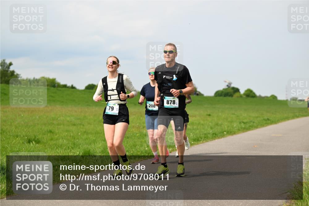 10.05.2026 - 8. Wedeler Halbmarathon Dr. Thomas Lammeyer http://msf.ph/oto/9708011 10.05.2026 12:00:19 Laufen 208, 878 meine-sportfotos.de