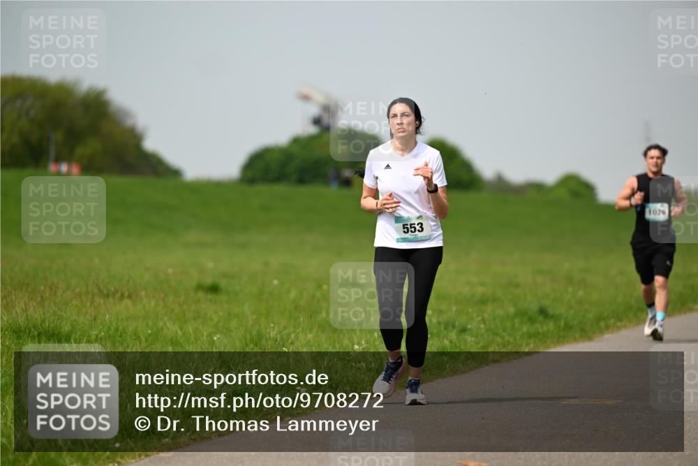 10.05.2026 - 8. Wedeler Halbmarathon Dr. Thomas Lammeyer http://msf.ph/oto/9708272 10.05.2026 12:01:02 Laufen 553, 1026 meine-sportfotos.de
