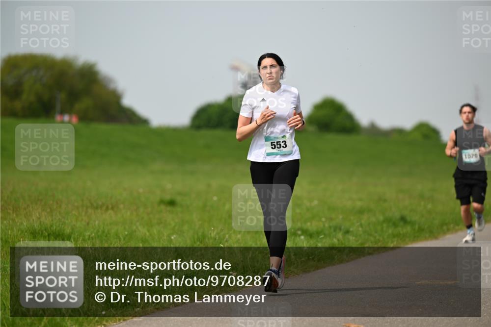 10.05.2026 - 8. Wedeler Halbmarathon Dr. Thomas Lammeyer http://msf.ph/oto/9708287 10.05.2026 12:01:02 Laufen 553, 1026 meine-sportfotos.de