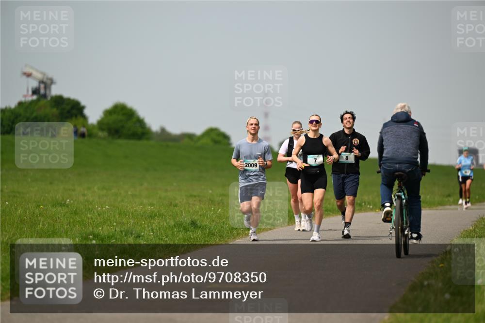 10.05.2026 - 8. Wedeler Halbmarathon Dr. Thomas Lammeyer http://msf.ph/oto/9708350 10.05.2026 12:01:14 Laufen 2009 meine-sportfotos.de