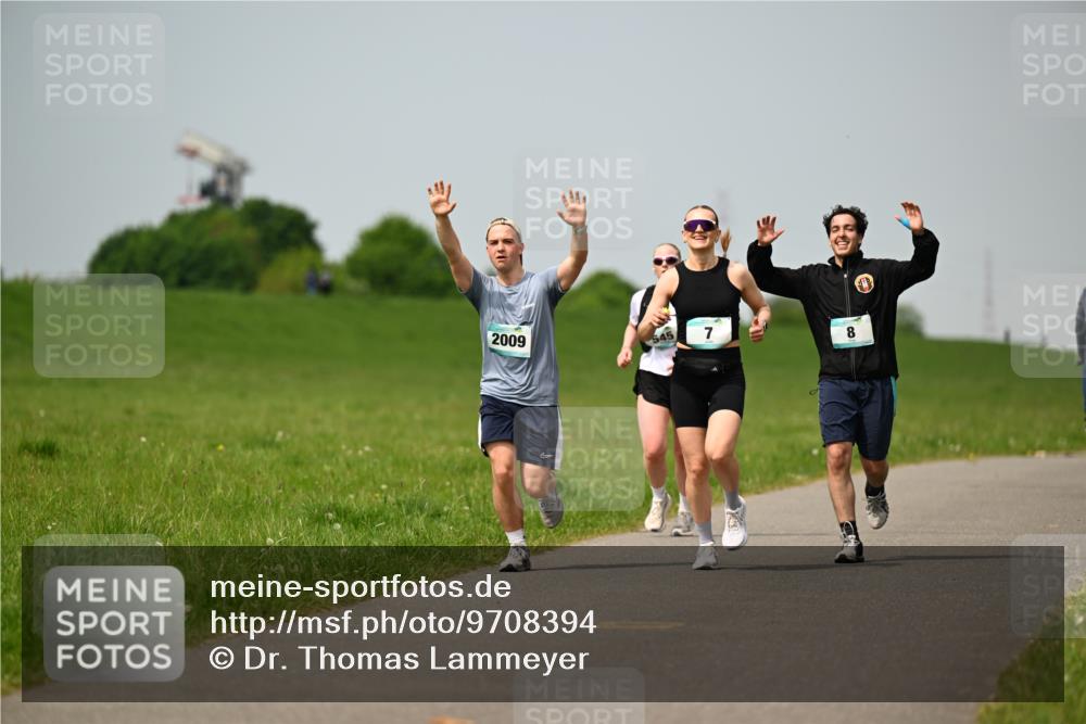 10.05.2026 - 8. Wedeler Halbmarathon Dr. Thomas Lammeyer http://msf.ph/oto/9708394 10.05.2026 12:01:17 Laufen 2009 meine-sportfotos.de